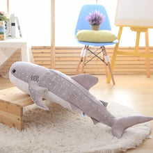Lade das Bild in den Galerie-Viewer, XXL Plüsch-Hai Kuscheltier | Weiches Stofftier & Kissen - [product_type - selley.de