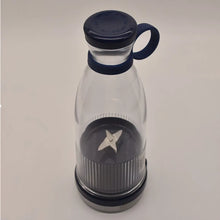 Lade das Bild in den Galerie-Viewer, USB Mini Mixer – Tragbarer Smoothie-Maker mit 6 Klingen