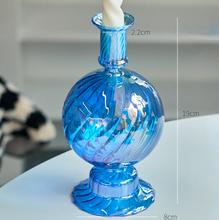 Lade das Bild in den Galerie-Viewer, Bunte Kerzenständer im angesagten Vintage Skandinavischen Stil - selley.de