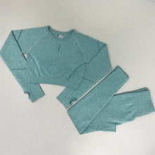 Lade das Bild in den Galerie-Viewer, Seamless Yoga Set für Damen | Leggings, Shorts und Top