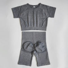 Lade das Bild in den Galerie-Viewer, Seamless Yoga Set für Damen | Leggings, Shorts und Top