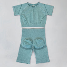 Lade das Bild in den Galerie-Viewer, Seamless Yoga Set für Damen | Leggings, Shorts und Top