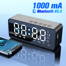 Lade das Bild in den Galerie-Viewer, Bluetooth Lautsprecher mit Uhrzeit Anzeige & Wecker Funktion