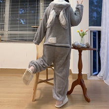 Lade das Bild in den Galerie-Viewer, Hasen Pjyama Onesie Kigurumi | Kuschelig & Bequem