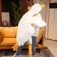 Lade das Bild in den Galerie-Viewer, XXL Gans Kuscheltier | TikTok Goose Kuscheltier
