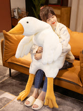 Lade das Bild in den Galerie-Viewer, XXL Gans Kuscheltier | TikTok Goose Kuscheltier
