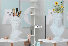 Lade das Bild in den Galerie-Viewer, Statuen Vase im Nordic Minimal Look als Dekoration oder Aufbewahrung

