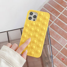 Lade das Bild in den Galerie-Viewer, Pop-It Fidget Toy Handyhülle für iPhones - selley.de
