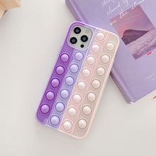 Lade das Bild in den Galerie-Viewer, Pop-It Fidget Toy Handyhülle für iPhones - selley.de
