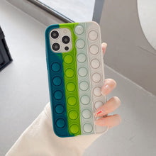 Lade das Bild in den Galerie-Viewer, Pop-It Fidget Toy Handyhülle für iPhones - selley.de
