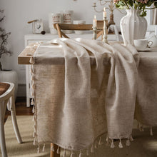 Lade das Bild in den Galerie-Viewer, Tischdecke modern im Nordic Stil aus Leinen
