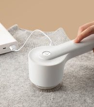 Lade das Bild in den Galerie-Viewer, Elektrischer Fusselrasierer | 2 in 1 USB betrieben
