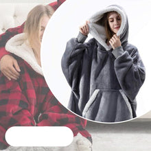 Lade das Bild in den Galerie-Viewer, Oversized Hoodie Decke | die Kuscheldecke mit Ärmeln
